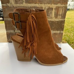 Leather fringed Bootie